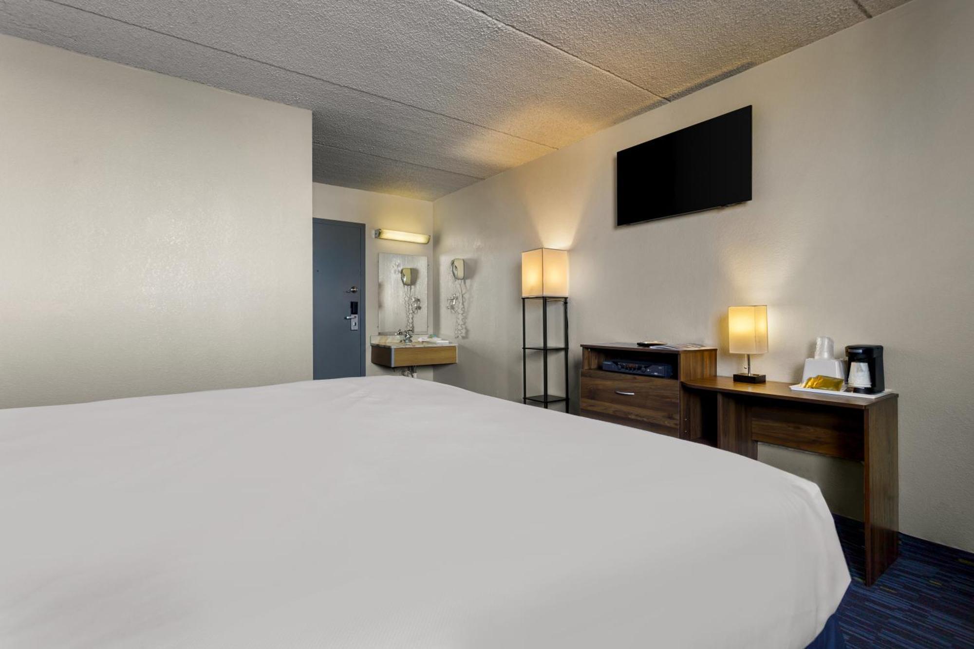 Americas Best Value Inn Gallup Exterior photo