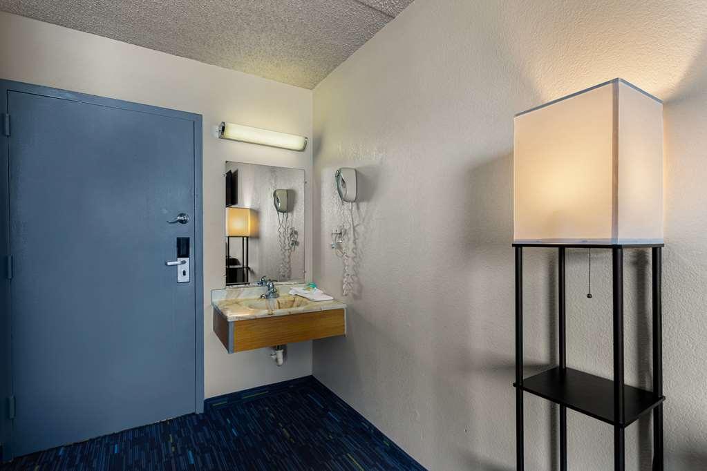 Americas Best Value Inn Gallup Room photo