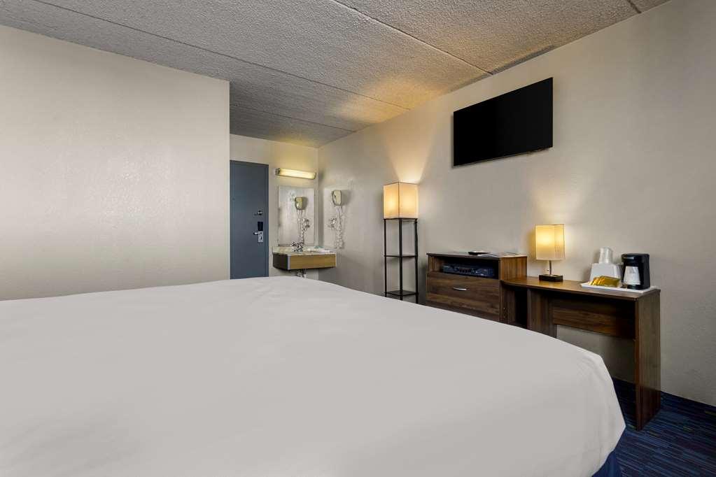 Americas Best Value Inn Gallup Room photo